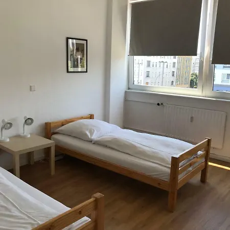 Pensión City Inn 2*