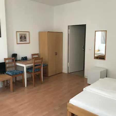 City Inn Pensión